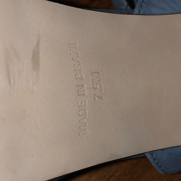 High Heels - Picture 4 of 4